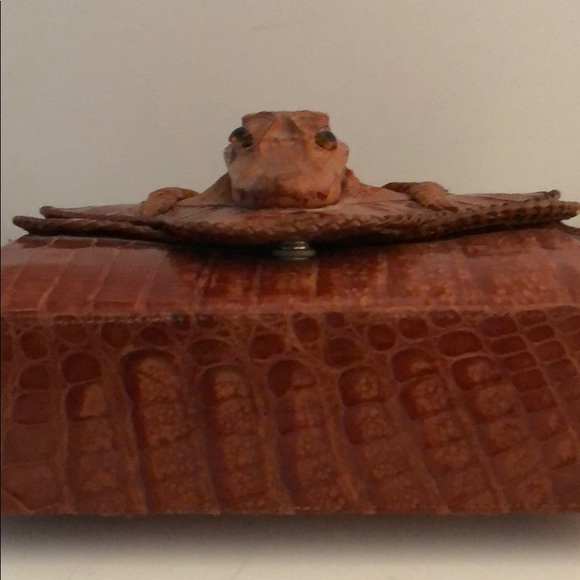 VINTAGE AUTHENTIC ALLIGATOR BAG - Picture 7 of 8